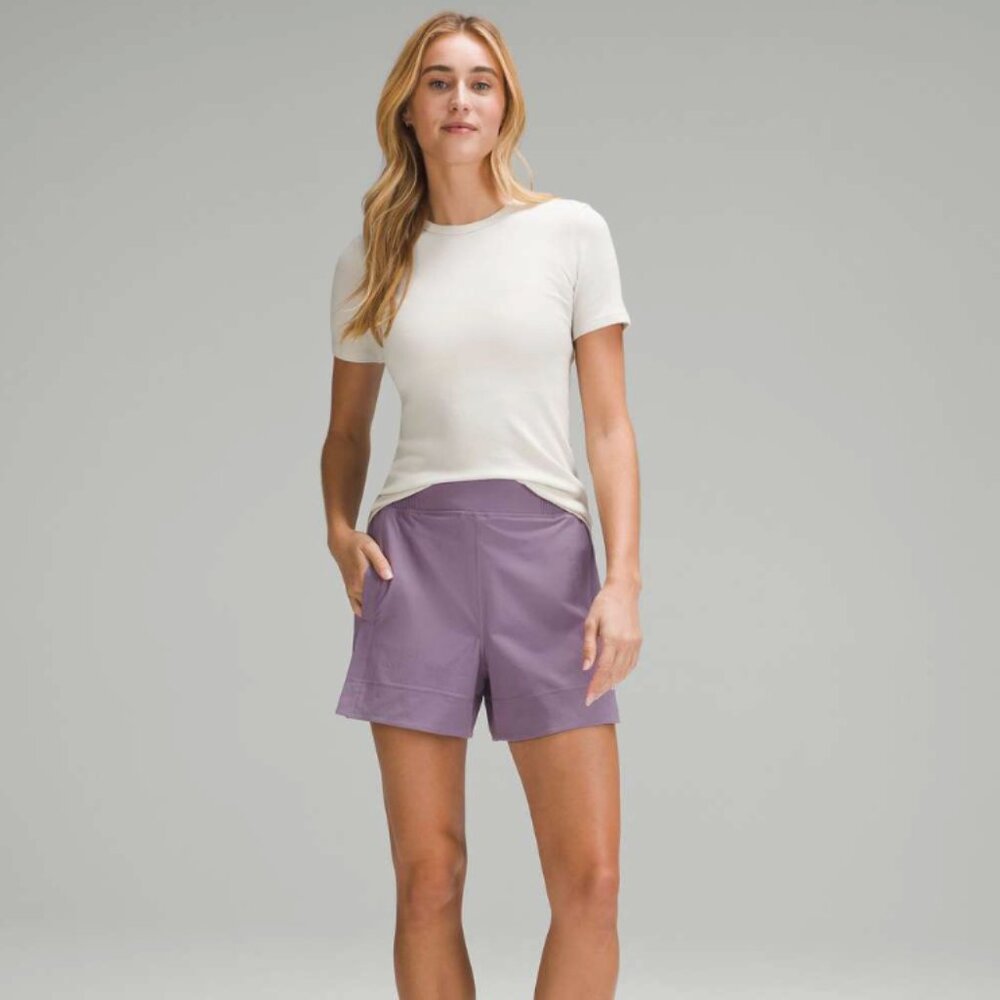 Lululemon Stretch Woven Relaxed-Fit High-Rise Short 4" - Purple Ash - Size M